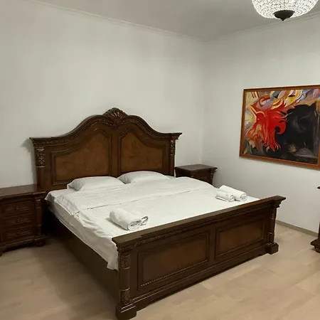 Apartment Urban Oasis In Tirana